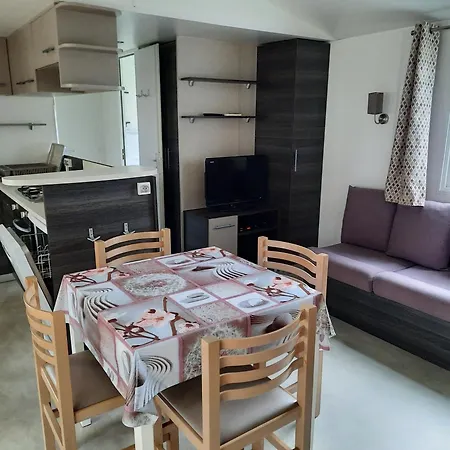 La Reserve 4 Etoiles A Emplacement 543 3ch 2sdb 6 Personnes * Gastes